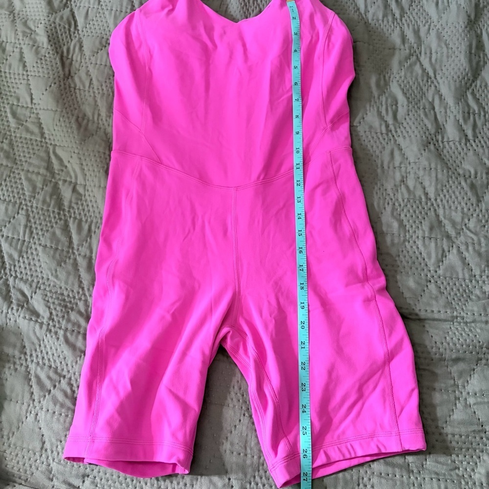 NWOT Lululemon Align Onesie 8" size 12 in sonic pink. - Picture 8 of 9